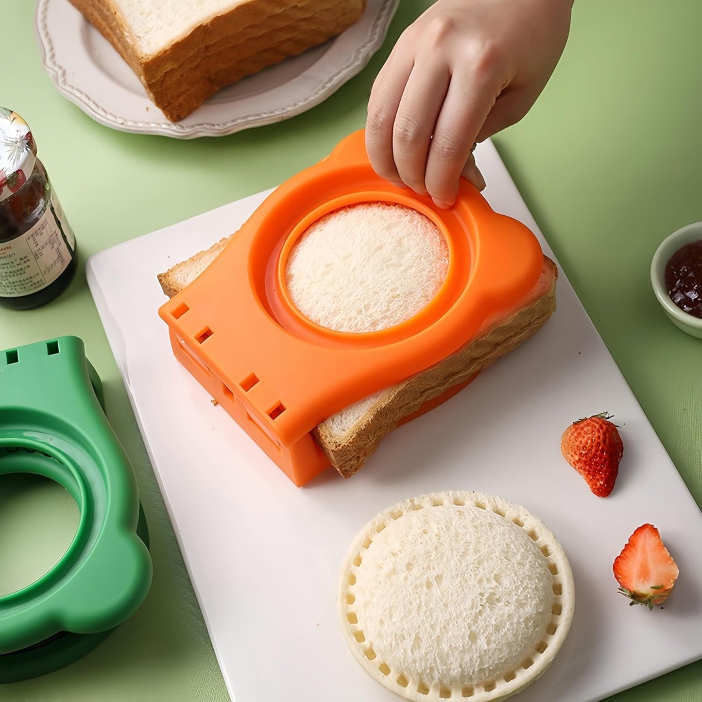 1 Pack Round Sandwich Cutter and Sealer, Bread Pocket Maker for School Lunches, Picnic, Camping