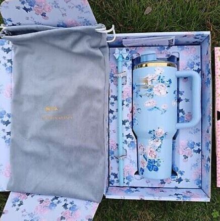 Stanley x LoveShackFancy 40 oz Everblooming Rosettes Quencher Blue