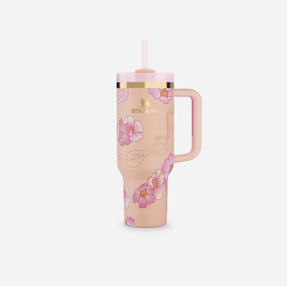 The Stanley X Barbie Quencher 40 OZ - '80s Peaches 'N Cream